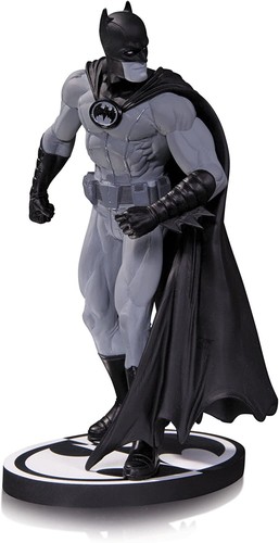 Batman black and white statue - and,